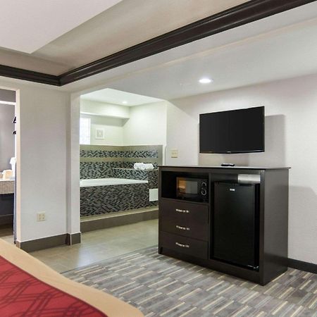 ראסלוויל Homestay Inn & Suites מראה חיצוני תמונה