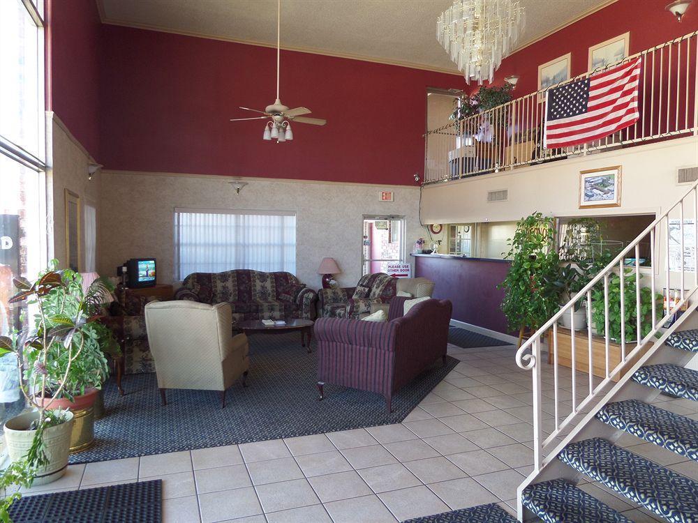 ראסלוויל Homestay Inn & Suites מראה חיצוני תמונה