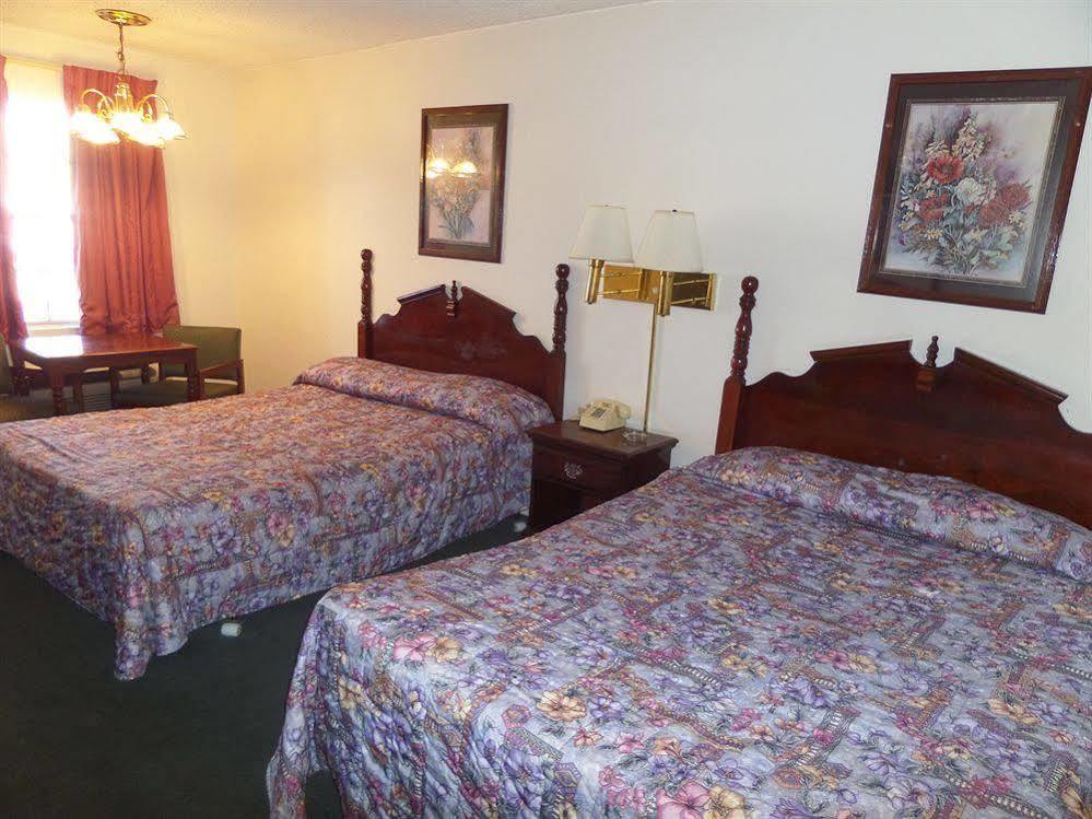 ראסלוויל Homestay Inn & Suites מראה חיצוני תמונה